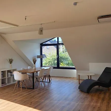 Apartamento Wohnung Pauline, 4 Pers 140Qm, Direkt An Der Aachener Soers *