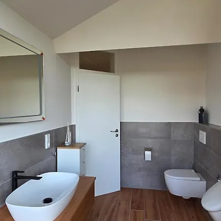 Apartment Pauline, 4 Pers 140qm, Fußläufig Fei World C Aachen
